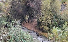 Apartamento junto al río en entrada ruta Cahorros